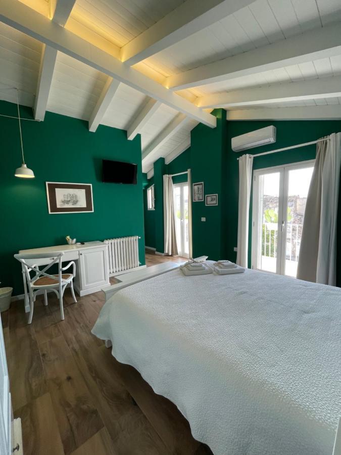 Bed and Breakfast Il Borgo Корато Екстер'єр фото